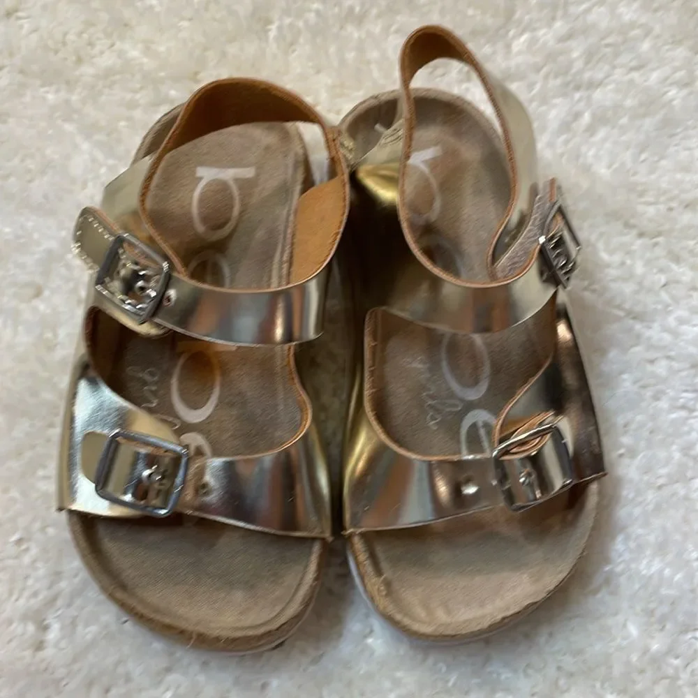 Disney Toddler High Top Princess Tiana Sneakers and Bebe Gold tone Sandal Sz 7